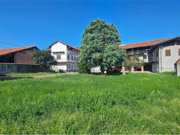 intera palazzina in vendita a Castellamonte