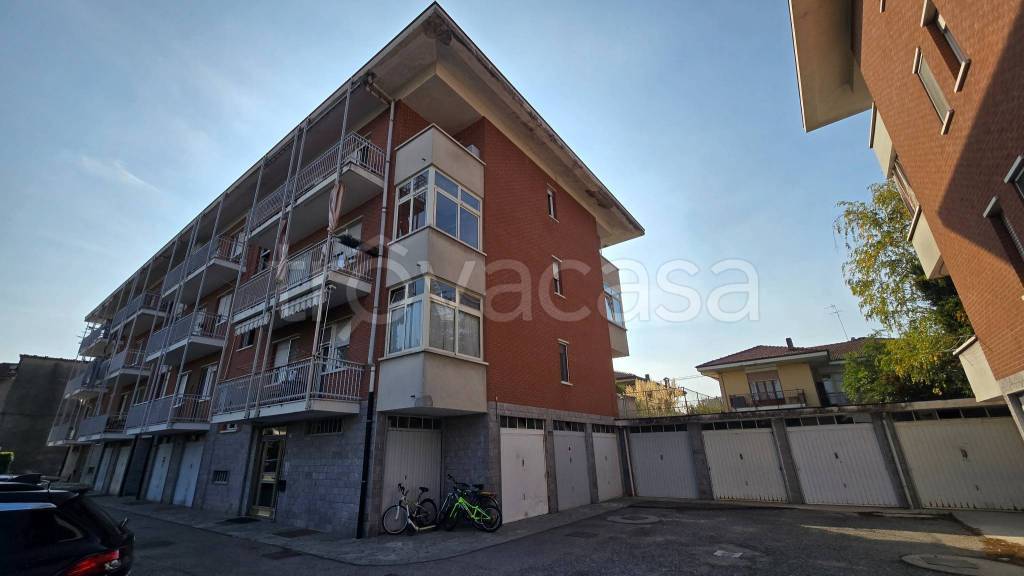appartamento in vendita a Castellamonte in zona Sant'Antonio