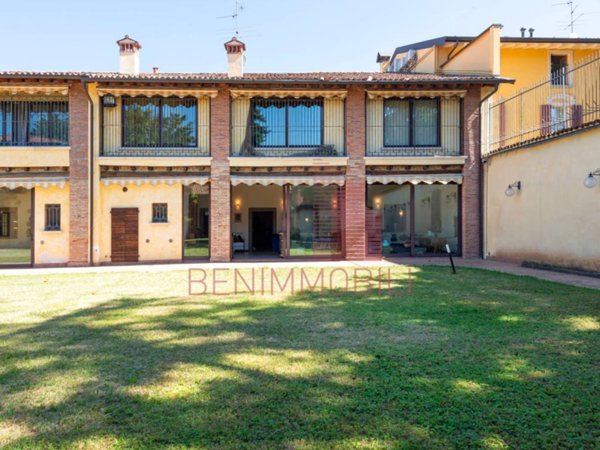 casa indipendente in vendita a Coccaglio