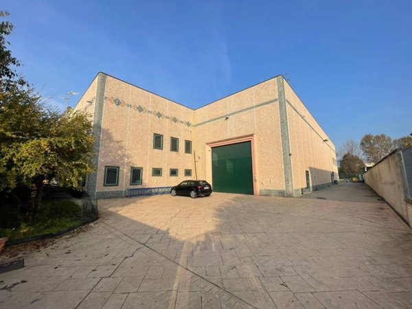 locale commerciale in vendita a Coccaglio