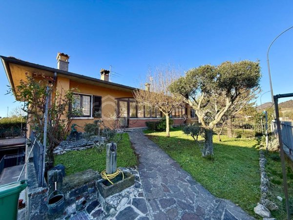 casa indipendente in vendita a Coccaglio