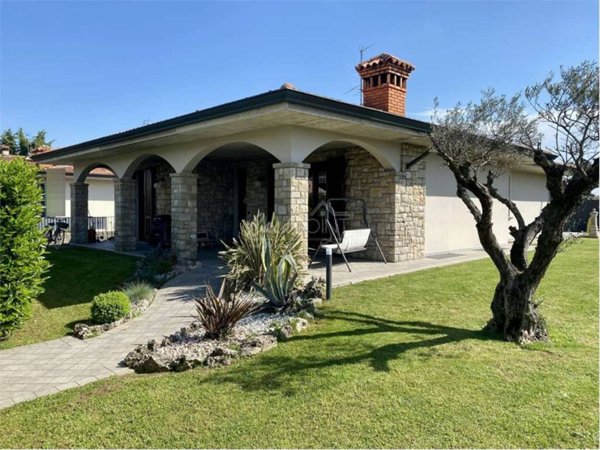 casa indipendente in vendita a Coccaglio