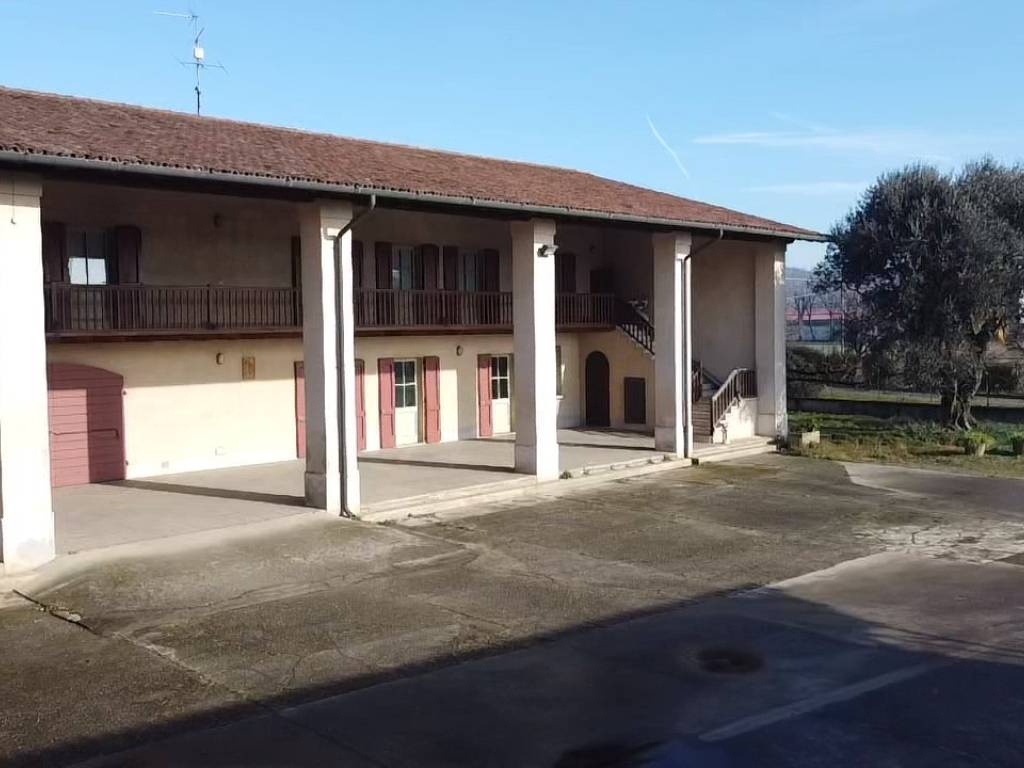 casa indipendente in vendita a Coccaglio