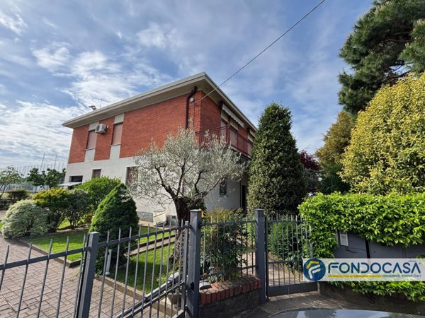 casa indipendente in vendita a Coccaglio