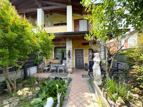 casa indipendente in vendita a Coccaglio