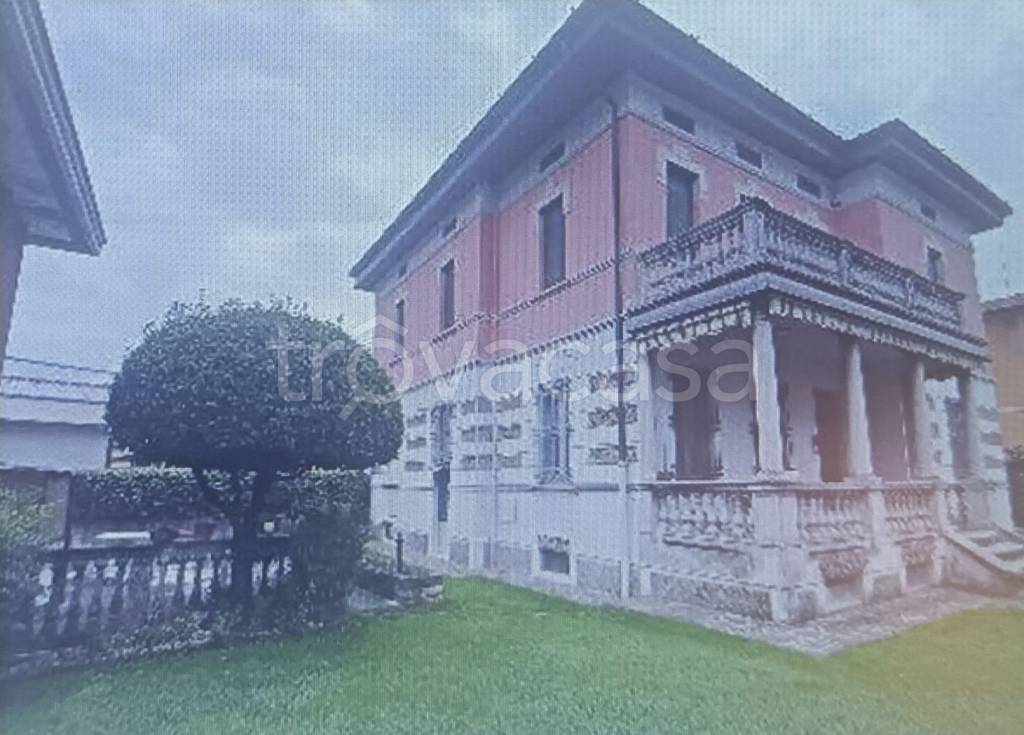 casa indipendente in vendita a Coccaglio