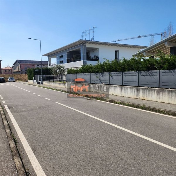 casa indipendente in vendita a Coccaglio