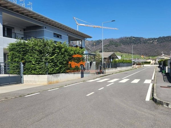 casa indipendente in vendita a Coccaglio