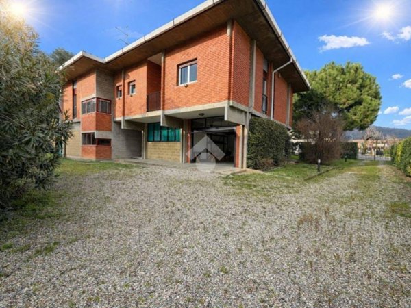 casa indipendente in vendita a Coccaglio