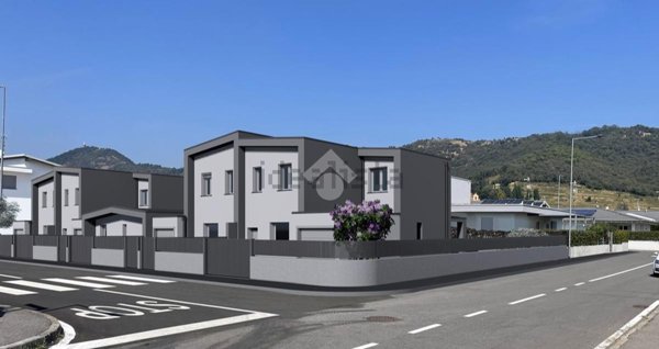 casa indipendente in vendita a Coccaglio