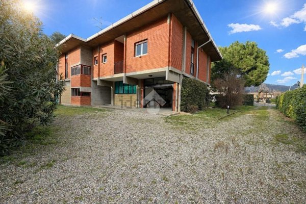 casa indipendente in vendita a Coccaglio