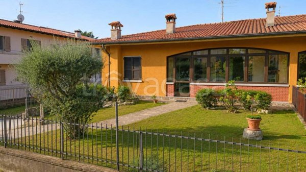 casa indipendente in vendita a Coccaglio