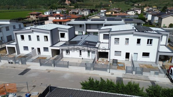 casa indipendente in vendita a Coccaglio