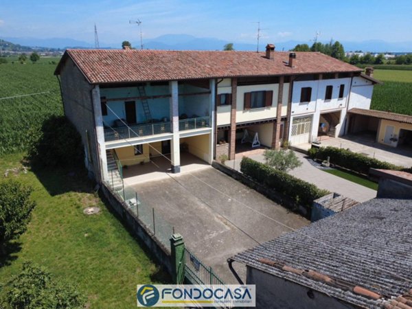 casa indipendente in vendita a Coccaglio
