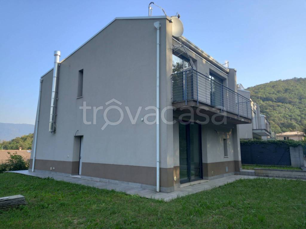 casa indipendente in vendita a Collebeato