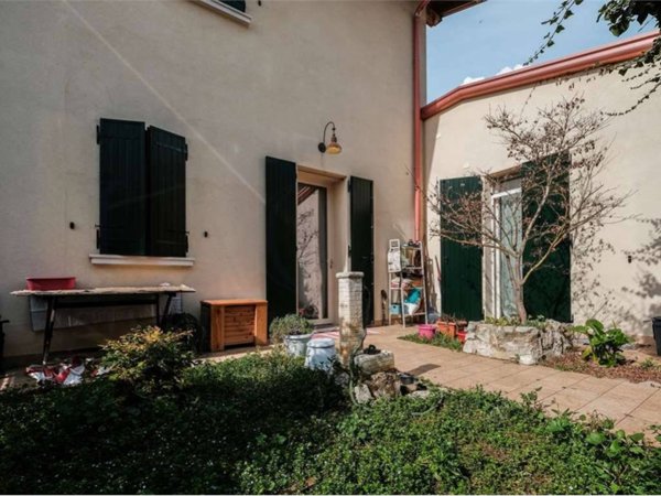 casa indipendente in vendita a Collebeato