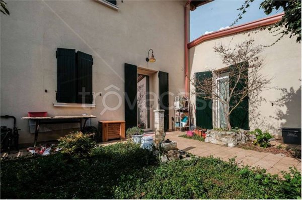 casa indipendente in vendita a Collebeato