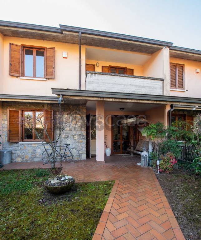 casa indipendente in vendita a Collebeato