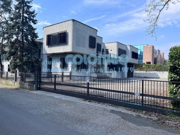 capannone in vendita a Collebeato