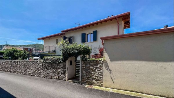 casa indipendente in vendita a Collebeato