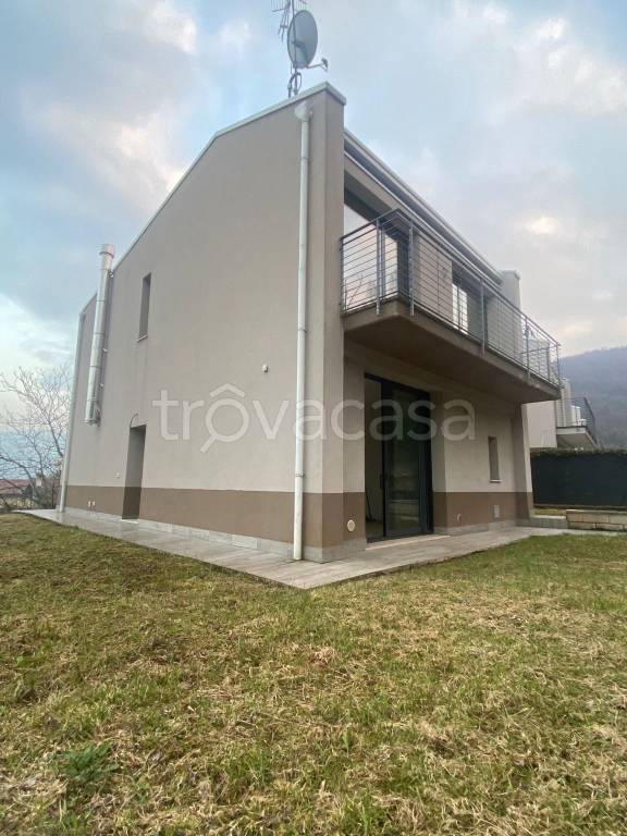casa indipendente in vendita a Collebeato