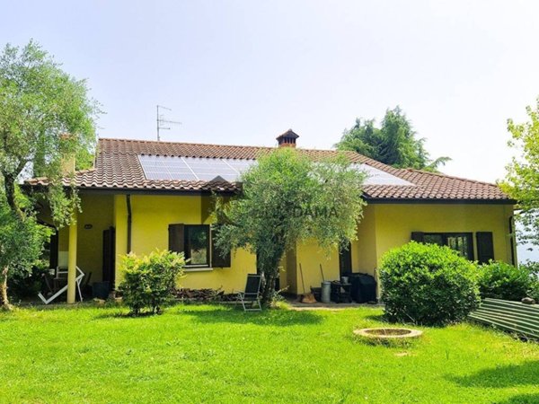 casa indipendente in vendita a Collebeato