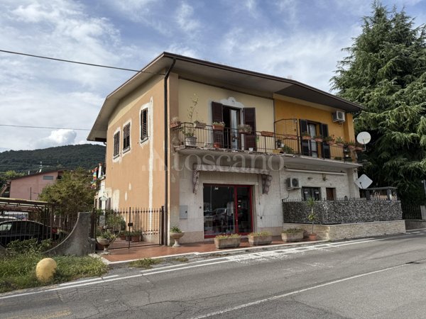 casa indipendente in vendita a Collebeato
