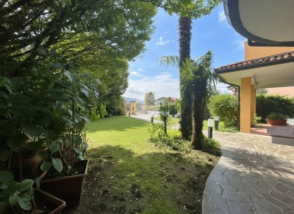 casa indipendente in vendita a Collebeato