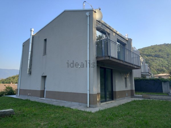 casa indipendente in vendita a Collebeato