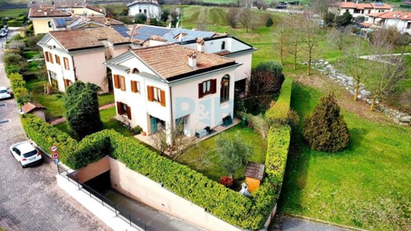 casa indipendente in vendita a Collebeato