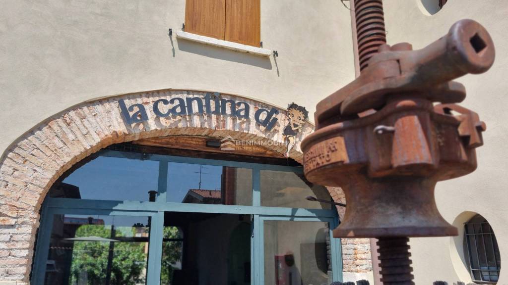 negozio in vendita a Collebeato