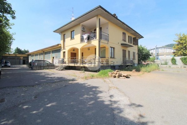 capannone in vendita a Cologne