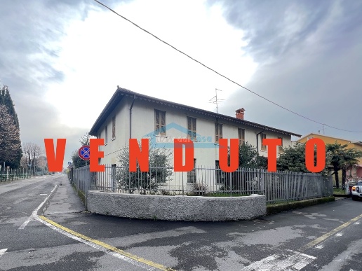 casa indipendente in vendita a Cologne