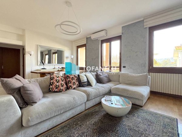 casa indipendente in vendita a Cologne