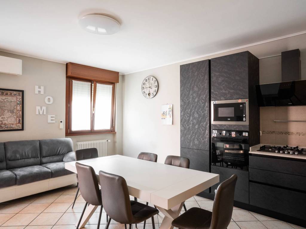 appartamento in vendita a Cologne