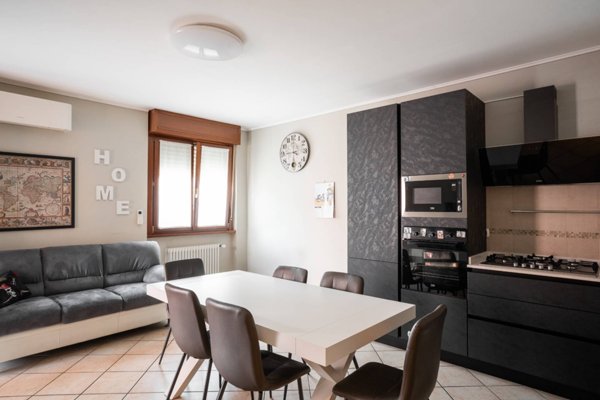 appartamento in vendita a Cologne