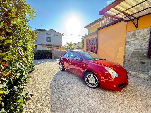 casa indipendente in vendita a Cologne