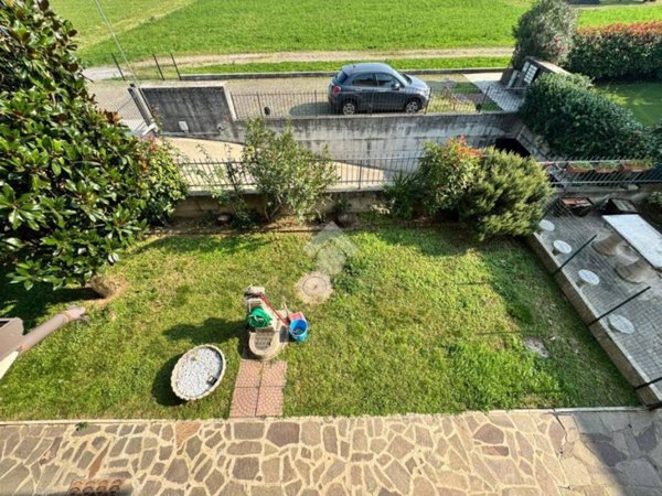 casa indipendente in vendita a Cologne
