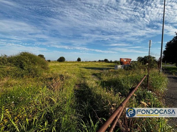 terreno edificabile in vendita a Cologne