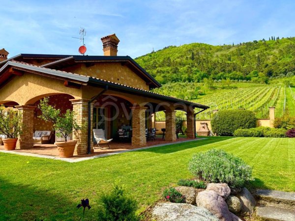 casa indipendente in vendita a Cologne