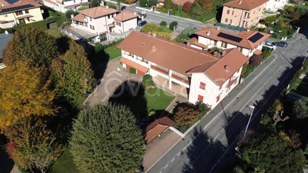 casa indipendente in vendita a Cologne