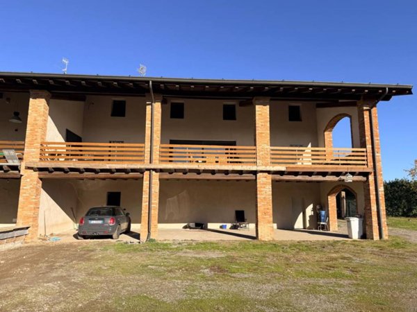 pentavano in vendita a Cologne