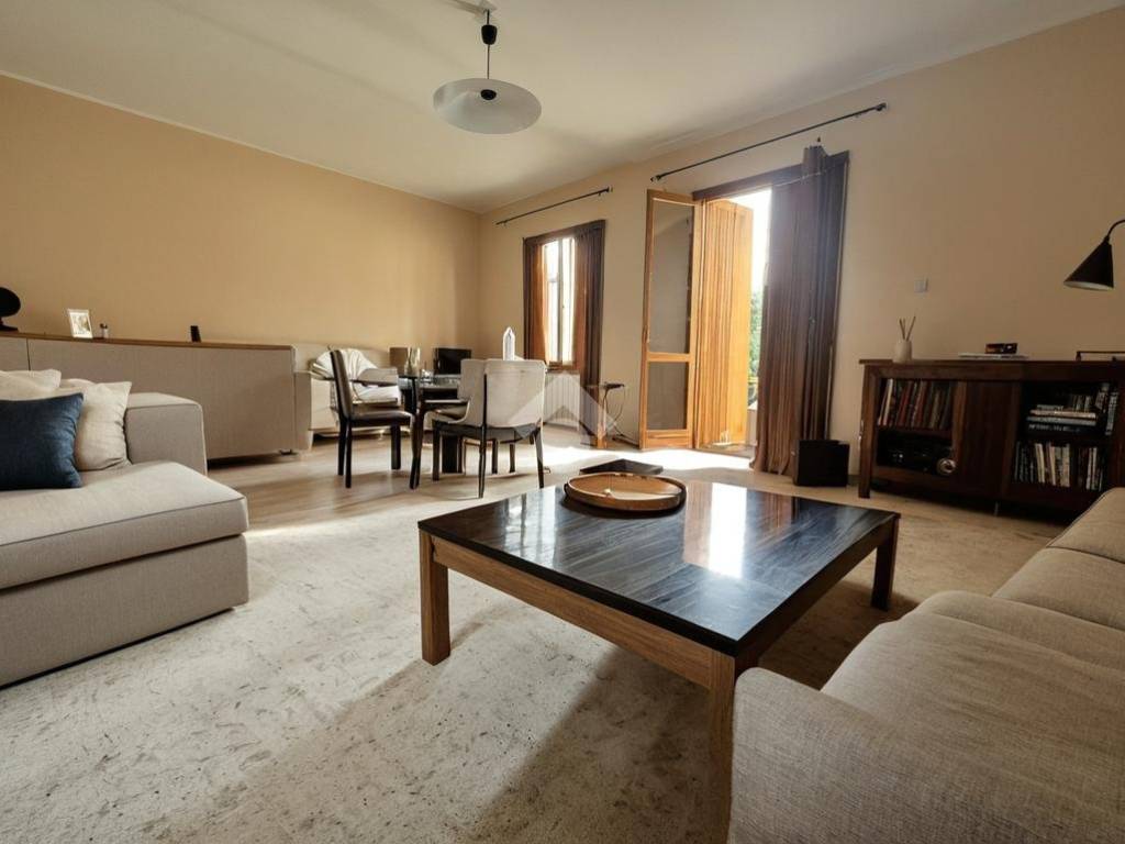 appartamento in vendita a Cologne