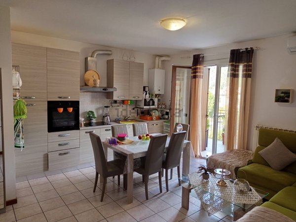 appartamento in vendita a Cologne