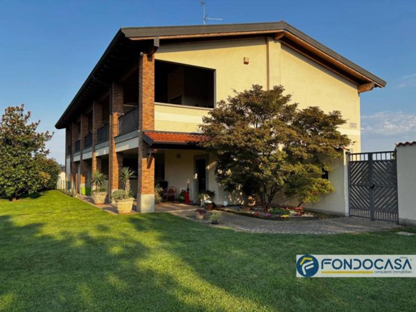 casa indipendente in vendita a Cologne