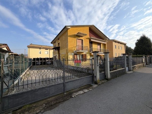 appartamento in vendita a Cologne