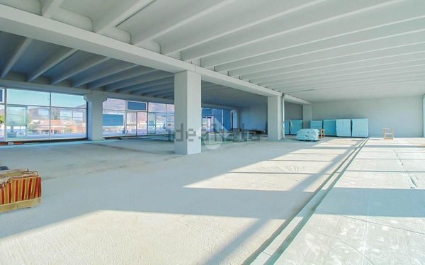 ufficio in vendita a Cologne