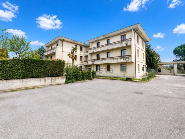 appartamento in vendita a Cologne