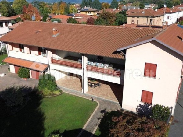 casa indipendente in vendita a Cologne