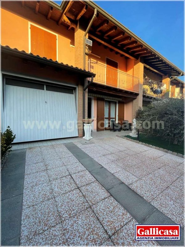 casa indipendente in vendita a Comezzano-Cizzago in zona Comezzano